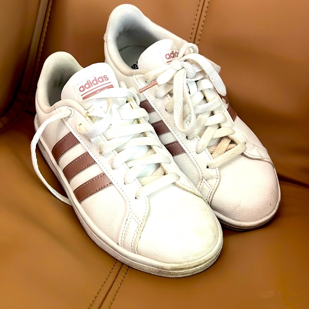 Rose gold adidas size 7 like new